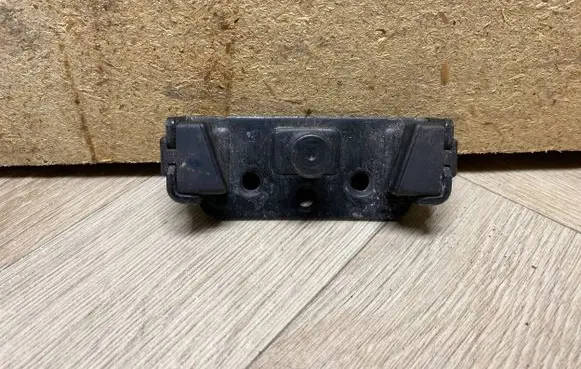 BMW 3 E90 E91 Loading door lock loop/hook striker 7078167 51247078167