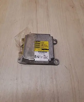 Toyota Avensis T250 Airbag control unit/module 215767102 8917005121