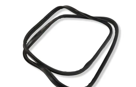 Suzuki SX4 S-Cross Trunk rubber seal (body) 