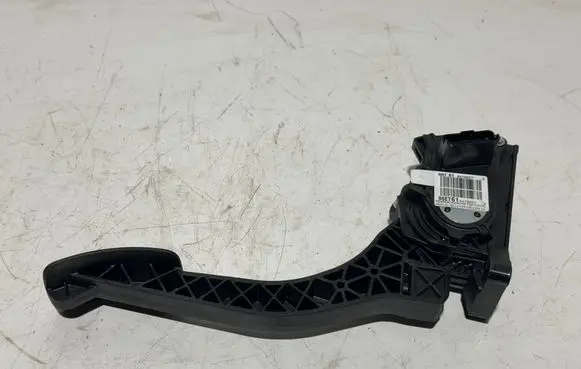 Peugeot 308 Accelerator throttle pedal 9836042080