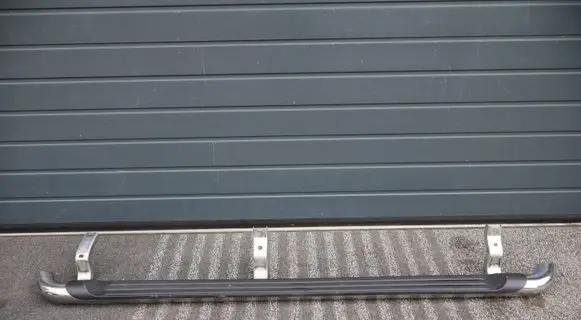 Ford Ranger Sill/side skirt trim AB39