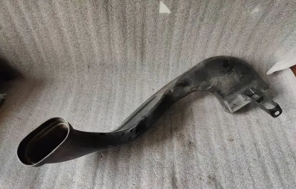 Opel Zafira C Air intake duct part 13307080 315875880