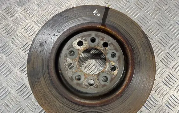 Jeep Cherokee Front brake disc
