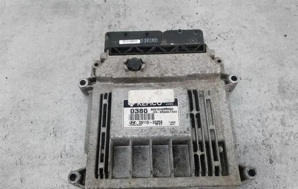 Hyundai i20 (PB PBT) Engine control unit/module ECU 3911003256