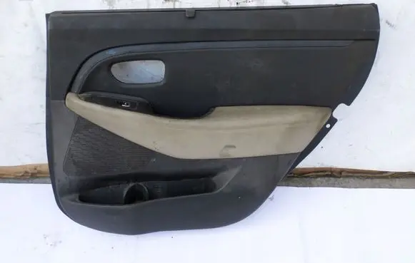 KIA Carens III Rear door card panel trim