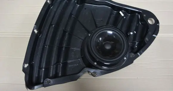 Volkswagen Golf VII Subwoofer speaker 5G3971502D 5C5035453C