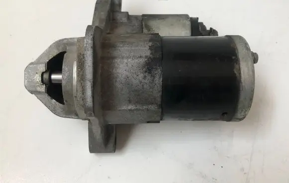Nissan Juke I F15 Starter motor 233001KA1B M000T32173ZE