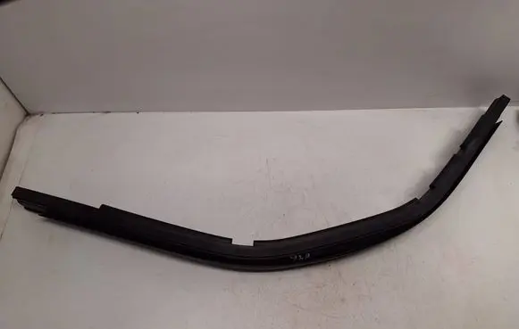 BMW 2 F22 F23 Engine compartment rubber 51767239146