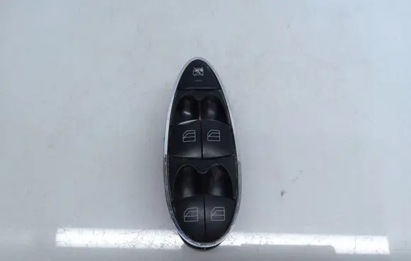 Mercedes-Benz E W211 Electric window control switch 2118213679