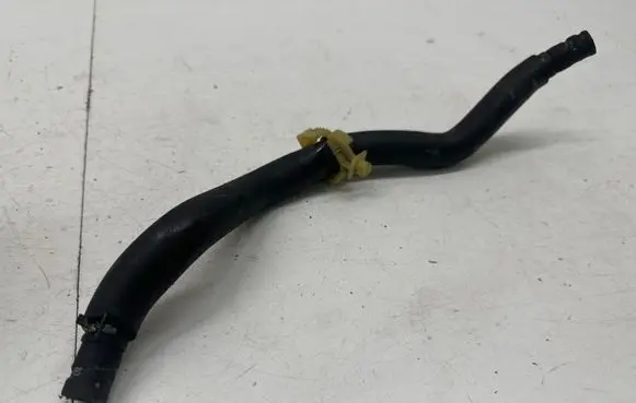 Mazda CX-3 Engine coolant pipe/hose