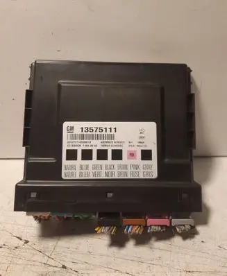 Opel Astra J Comfort/convenience module 13575111 F00HJ00625 8751114Z00
