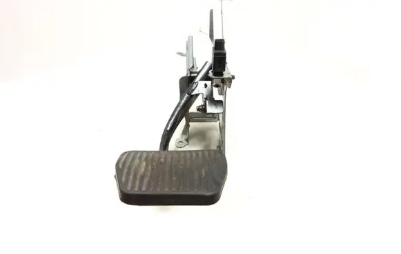 Volvo XC90 Brake pedal