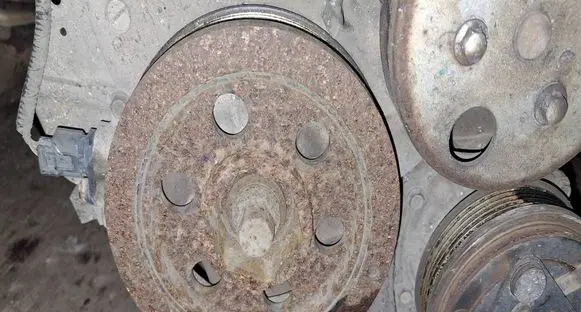Honda Civic Crankshaft pulley 