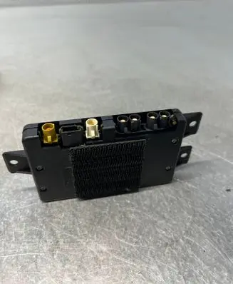 Audi A6 S6 C5 4B Antenna control unit 4B9971650Q