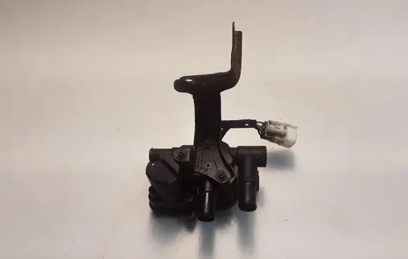 Toyota Prius (XW20) Coolant heater control valve 1667021010