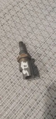 Volvo S60 Coolant temperature sensor 8653103