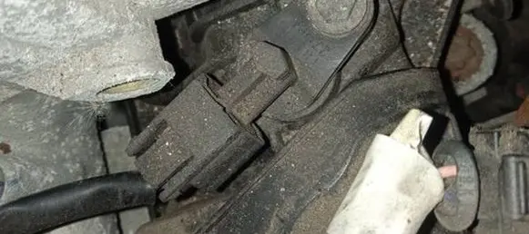 Nissan Note (E12) Camshaft position sensor 