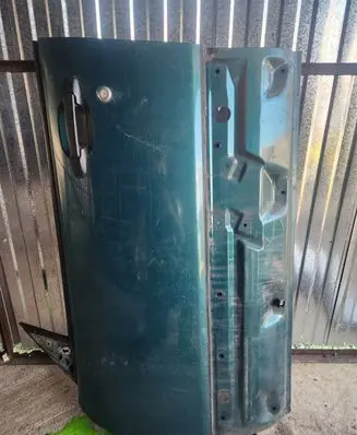 Subaru Forester SF Front door