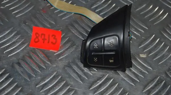 Skoda Octavia Mk2 (1Z) Steering wheel buttons/switches 1Z0959537