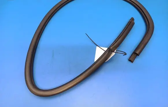 Opel Agila A Front door rubber seal
