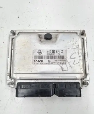 Skoda Fabia Mk2 (5J) Engine control unit/module 045906019CE 0281013179