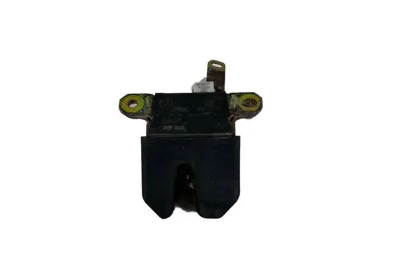 Loading door lock