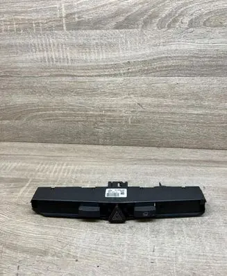 Opel Astra H Hazard light switch 13100105 03758075