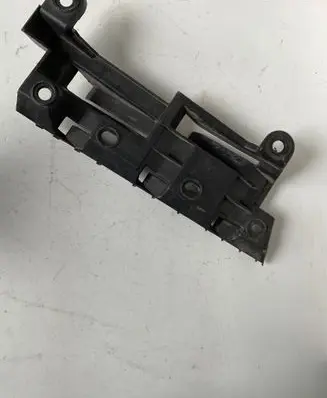 Volkswagen Caddy Rear bumper mounting bracket 2K0807394