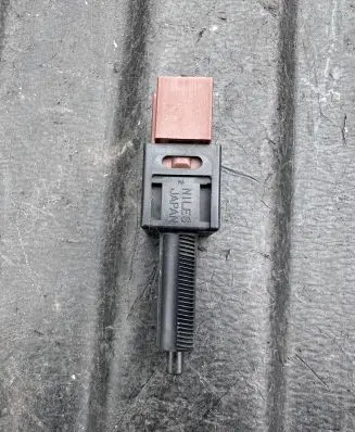 Infiniti M30 Brake pedal sensor switch NILES NILESJAPAN