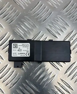 Opel Mokka Door central lock control unit/module 13503204 F00HJ00487