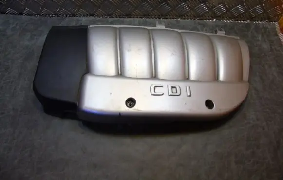 Mercedes-Benz C W203 Engine cover (trim) A6120100767