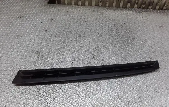 Mercedes-Benz Sprinter W906 Dashboard air vent grill cover trim A9068310060