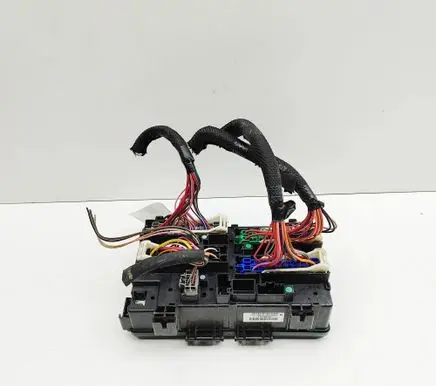 Jeep Grand Cherokee (WK) Fuse module 68242818AC