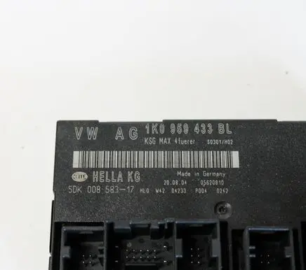 Volkswagen Golf V Central body control module 1K0959433BL
