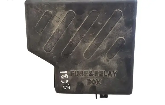 Hyundai Santa Fe Fuse module 919502B100 911152B060