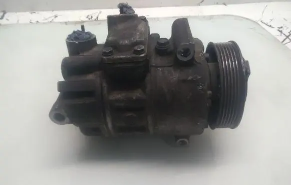 Volkswagen PASSAT B6 Air conditioning (A/C) compressor (pump) 1K0820803S