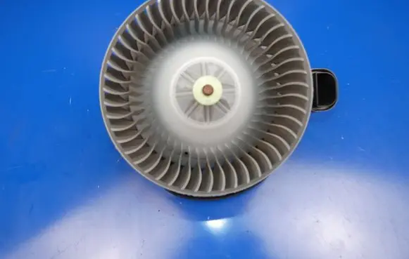 Jaguar F-Pace Heater fan/blower 