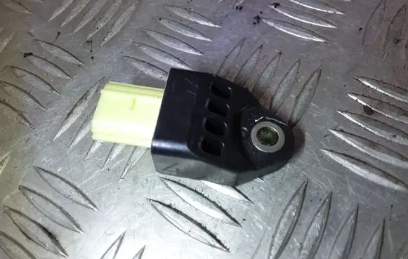 Subaru Legacy Airbag deployment crash/impact sensor 98237AG000 76481XKVU
