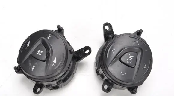 Ford Focus Multifunctional control switch/knob 