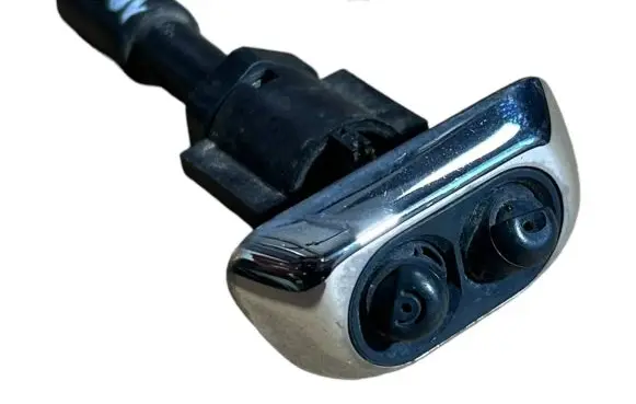 BMW 7 E38 Headlight washer spray nozzle