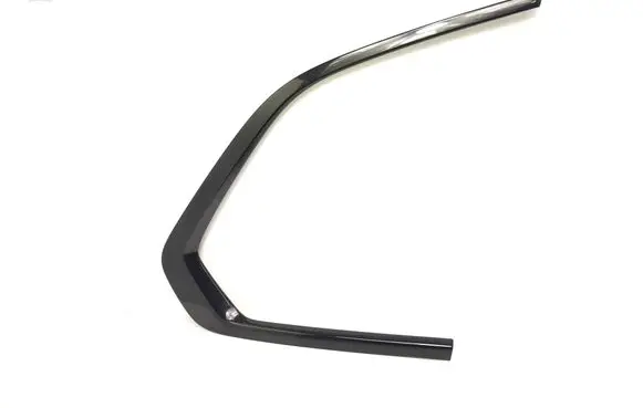 BMW X5 G05 Rear side glass trim 7444088 12094610