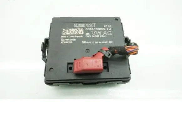 Volkswagen Golf VII Gateway control module 5Q0907530T