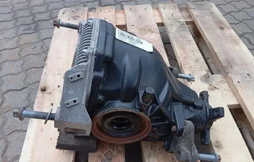 Mercedes-Benz C W205 Rear differential/diff mount bracket A2053503619