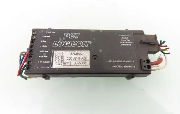 Mercedes-Benz S W220 Tow bar trailer control unit/module ZR2500