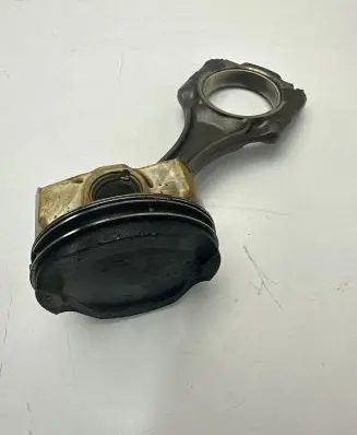 BMW 7 F01 F02 F03 F04 Piston with connecting rod 7646892