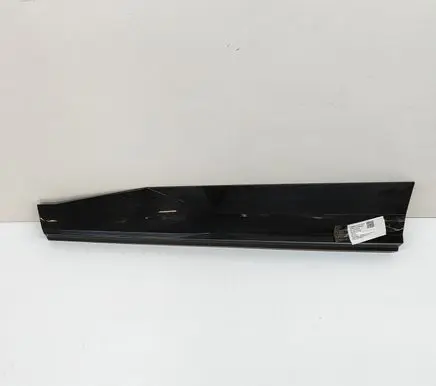Peugeot 5008 II Front door trim (molding) 9843769780
