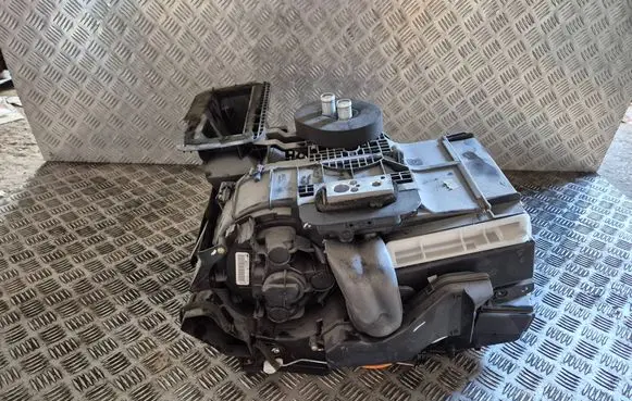 Nissan Note (E11) Interior heater climate box assembly 272109U02C