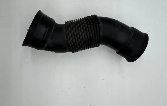 Opel Meriva A Air intake hose/pipe 13104166 560992646