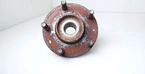 Nissan Leaf I (ZE0) Front wheel hub