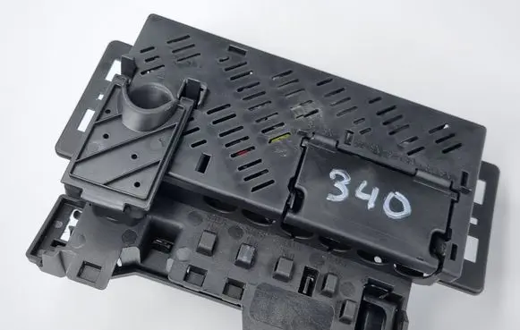 Mercedes-Benz GLS X167 Fuse module A1675404131